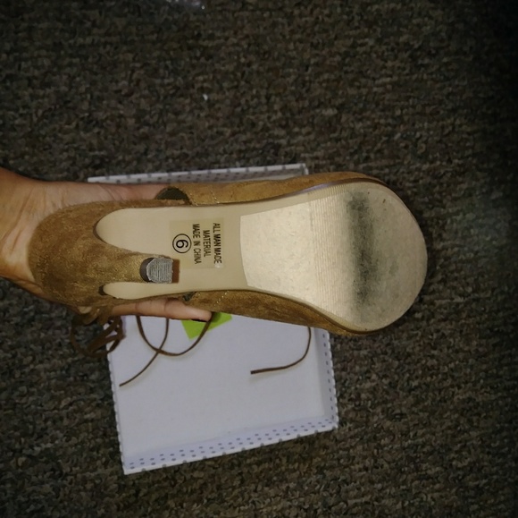 Sandals - Picture 3 of 4